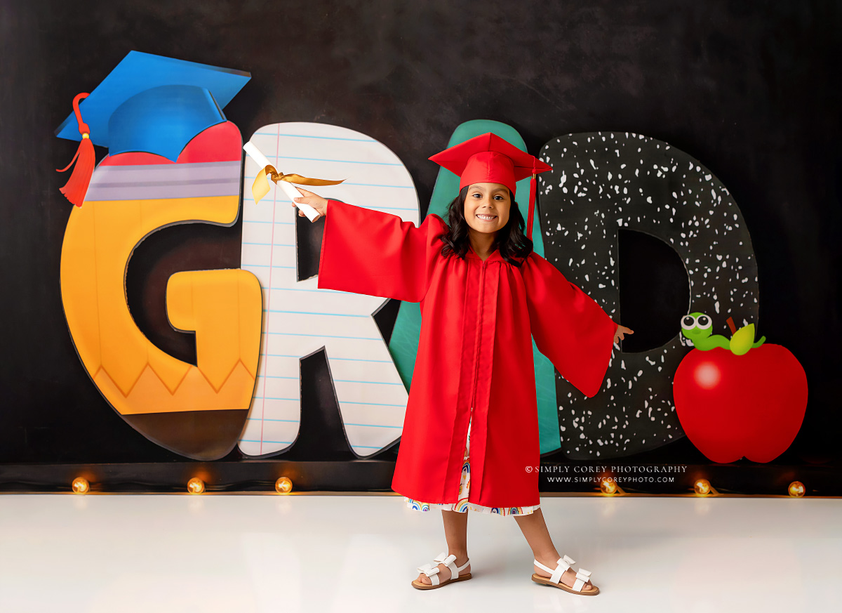 Little Grad Mini Sessions: PreK + Kindergarten | 05Jimena-Grad.jpg