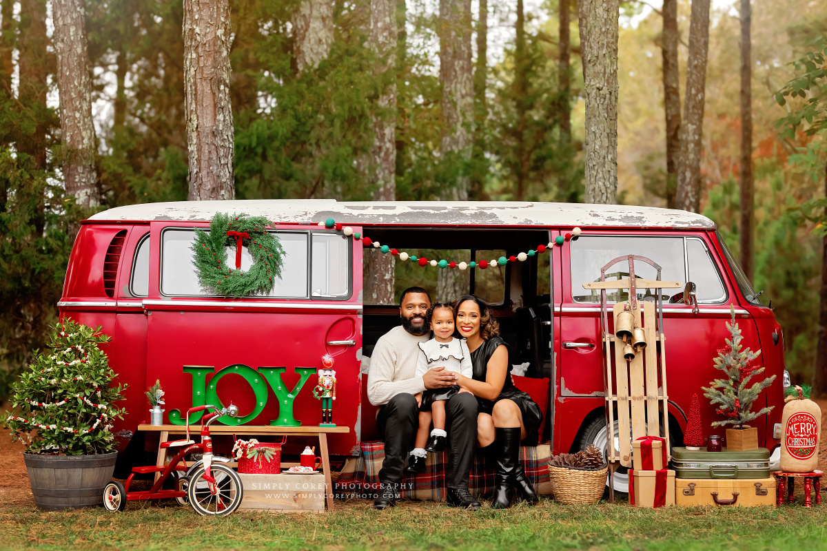 Outdoor Christmas VW Bus Mini Session | 3N6A3413.jpg
