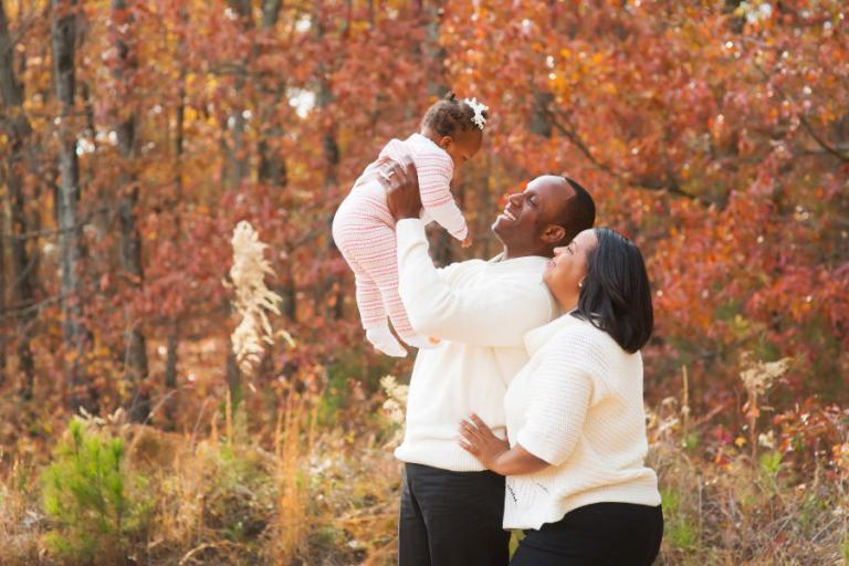 family photographer Atlanta, fall portrait outside with baby