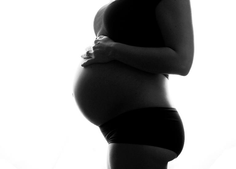 Villa Rica maternity photographer, black and white silhouette