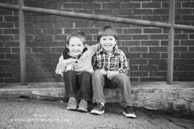 brothers Douglasville children's photographer