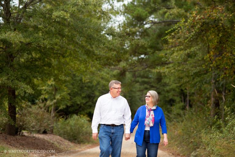 anniversary portrait on a country road by couples photographer Newnan