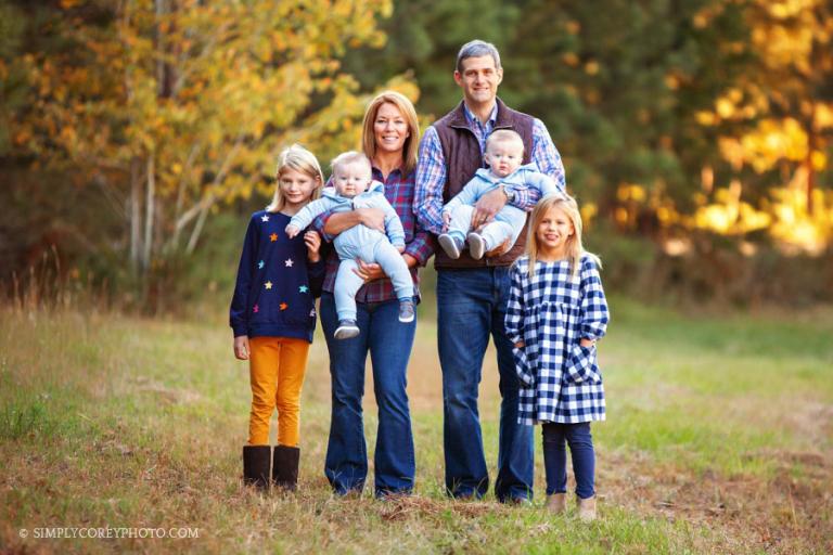 Atlanta family photographer, outside portrait with four kids