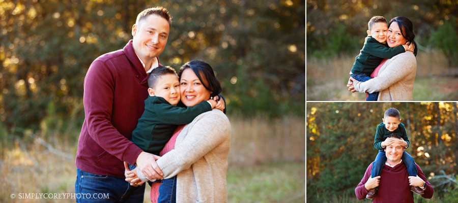 family photographer Carrollton, Georgia; group hug outside