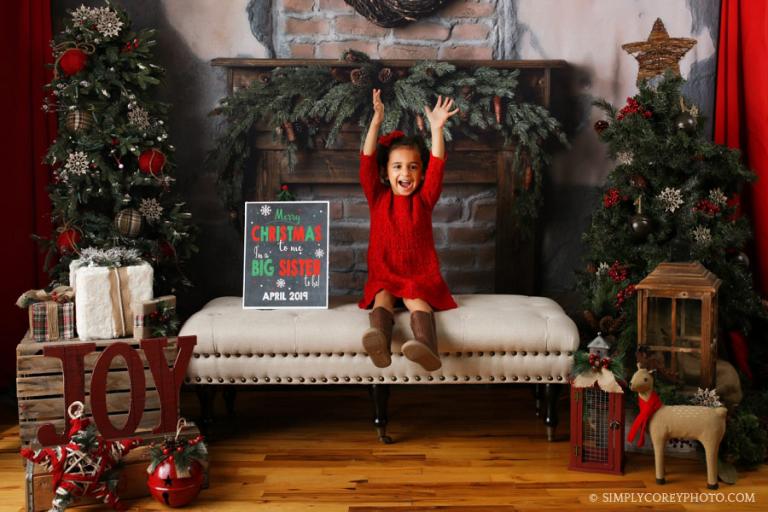 Atlanta Christmas mini session in studio, big sister announcement