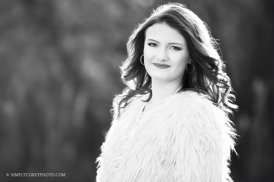 Bremen senior portrait photographer, teen in fur in black & white