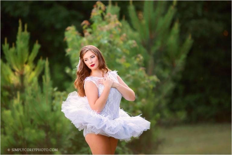 senior portrait photographer Carrollton, Georgia; teen ballet dancer outside