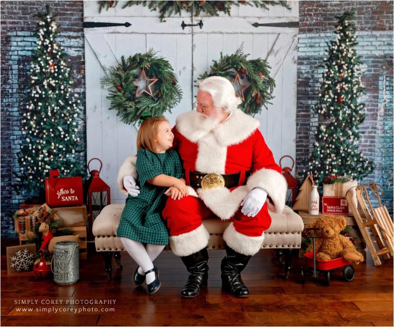 West Georgia Santa Claus mini session photographer, girl talking