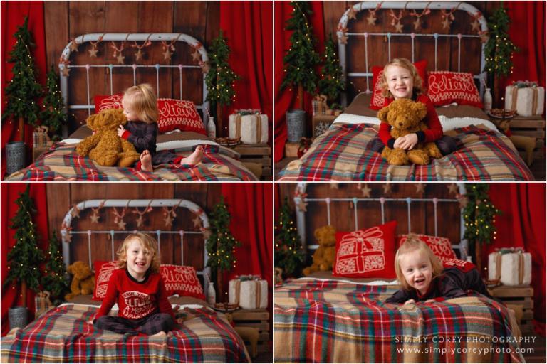 Bremen Christmas mini sessions, kids in holiday pajamas on a bed