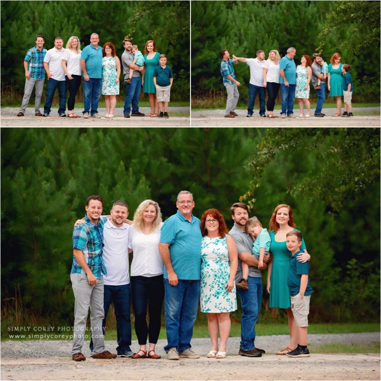 Douglasville extended family photographer, summer session outdoors