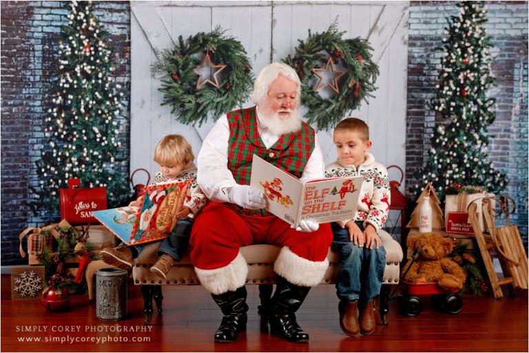 Santa Claus mini session photographer near Carrollton, GA; kids reading with Santa