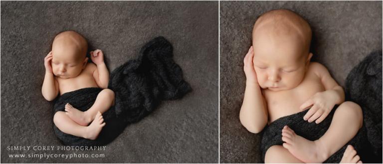 newborn photographer near Bremen, boy in knit wrap in studio