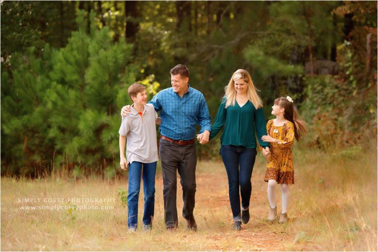 Carrollton family photographer, fall mini session in a field