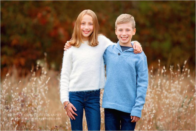 West Georgia family photographer, fraternal twins outside in a field