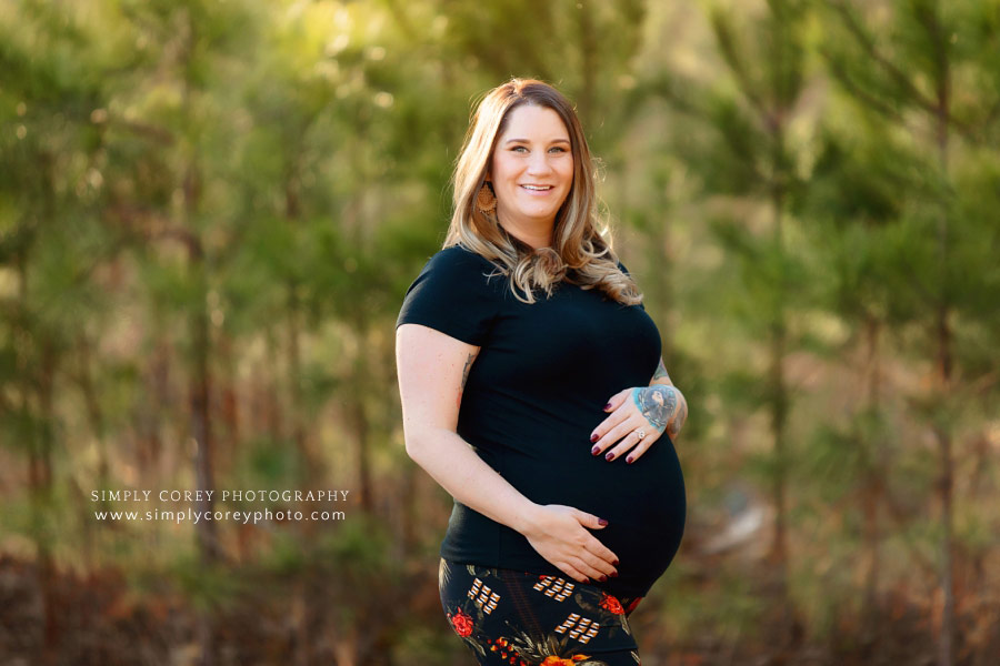 West Georgia maternity photographer, pregnancy portrait by pine trees