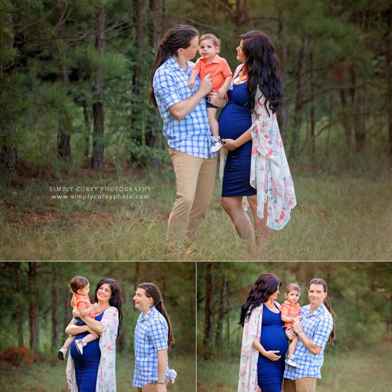 West Georgia family photographer, outdoor maternity session in a summer field