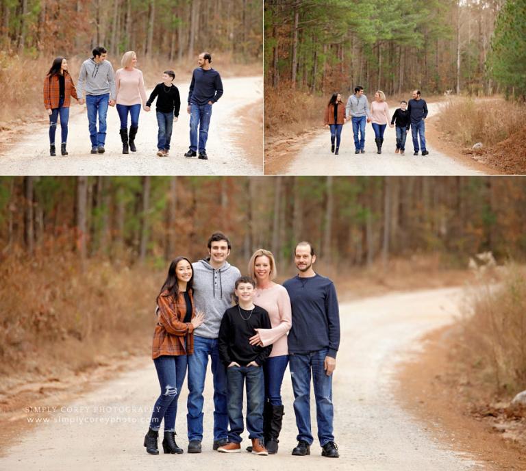 family photographer near Dallas, GA; outdoor portraits on country road