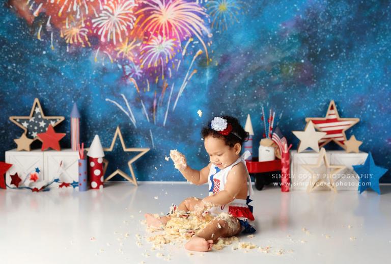 cake smash photographer near Atlanta, 4th of July fireworks baby milestone session