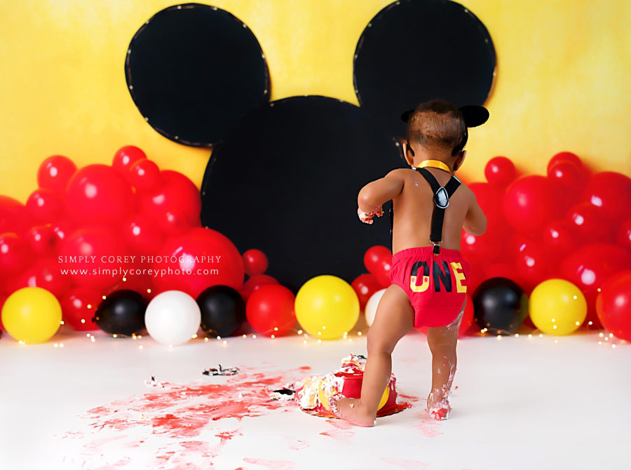 Villa Rica baby photographer, messy Mickey cake smash session in studio