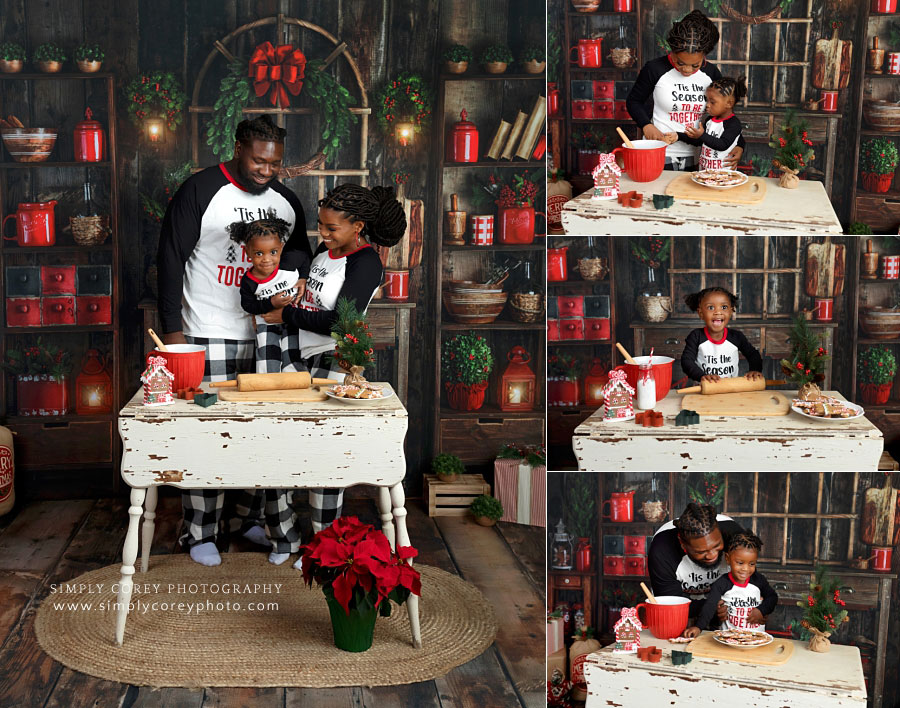 Bremen mini session photographer, family Christmas kitchen set in studio