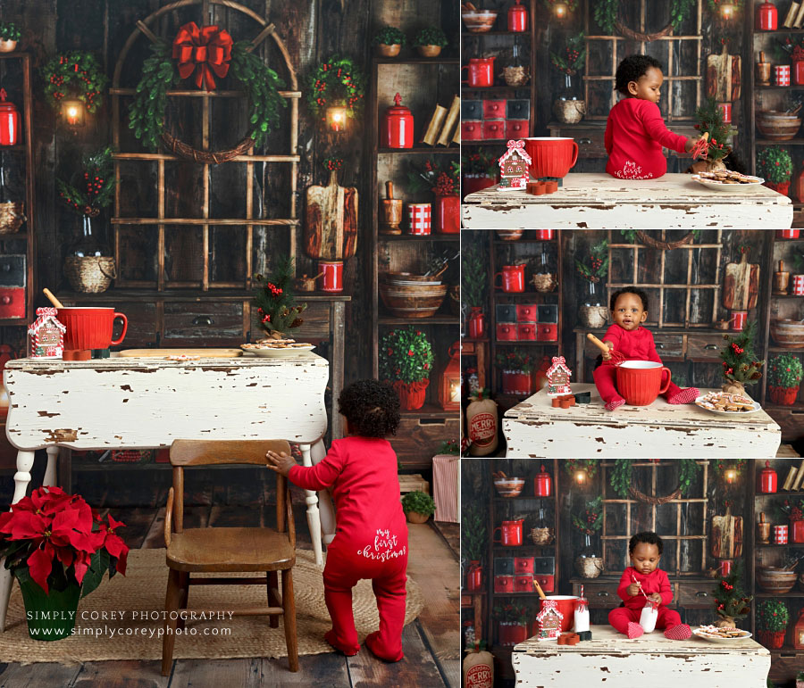 Christmas mini session photographer near Villa Rica, baby's first Christmas