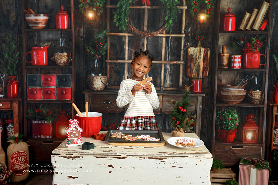 mini session photographer near Newnan, Christmas kitchen studio set with cookies