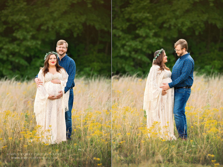 Villa Rica maternity photographer, portraits of couple outside in field