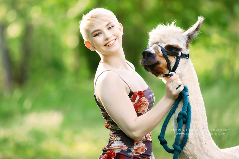 Atlanta Senior Portrait Photographer | L&R Alpaca Farm Photo Session