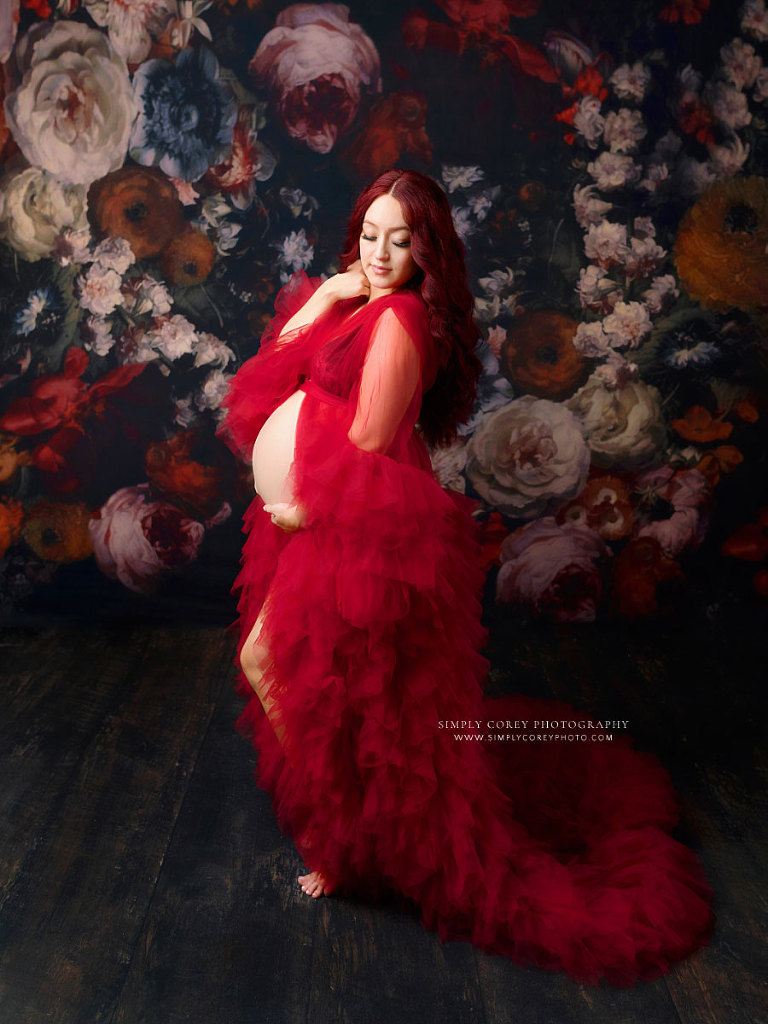 Newnan maternity photographer, pregnancy studio session with red tulle robe
