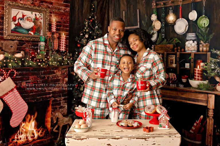 West Georgia family photographer, Christmas kitchen mini session in pajamas