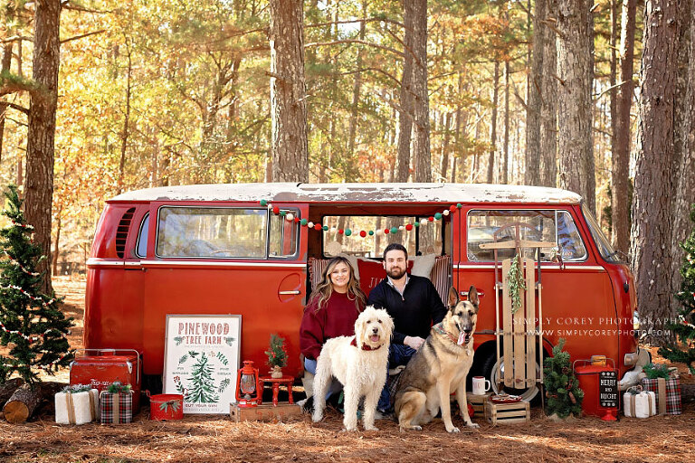 mini session photographer near powder springs, couple with dogs and VW bus for Christmas