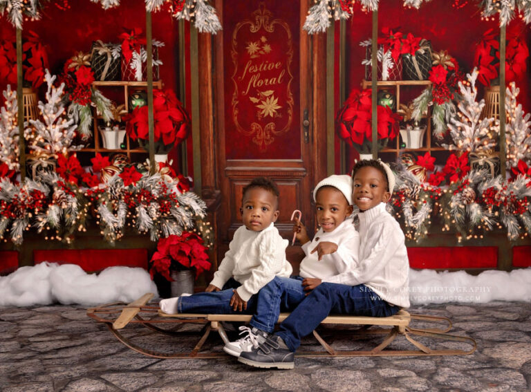 Atlanta Christmas Mini Session Photographer | Poinsettia Studio Set
