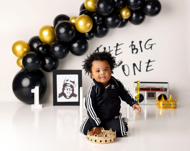 baby photographer near Carrollton, Georgia; the big one studio milestone session