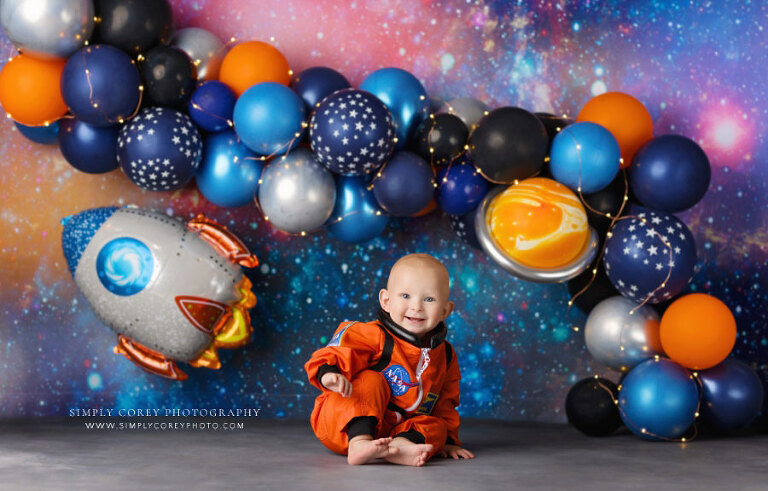 Villa Rica baby photographer, outer space studio backdrop and balloon garland