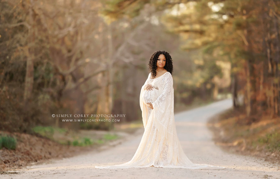 Newnan maternity photographer, outdoor session on country road in boho dress