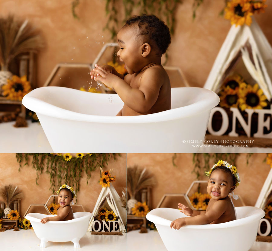Carrollton baby photographer in GA; tub splash after sunflower cake smash