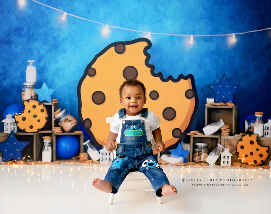 baby photographer near Atlanta, chocolate chip cookie studio set